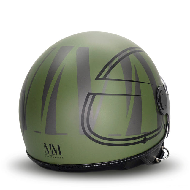 Casque élégant dans le green militaire indépendant