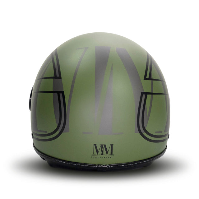 Casque élégant dans le green militaire indépendant