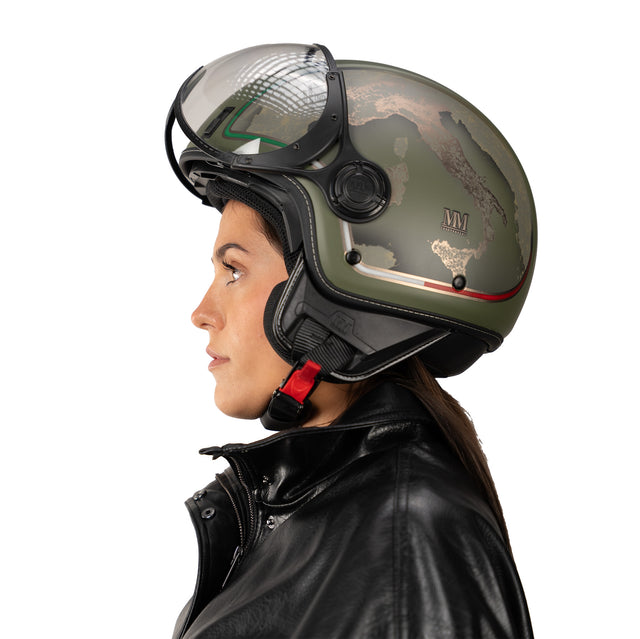 Casque jet Verde Avanguardia : finitions bronze, identité italienne, caractère militaire

