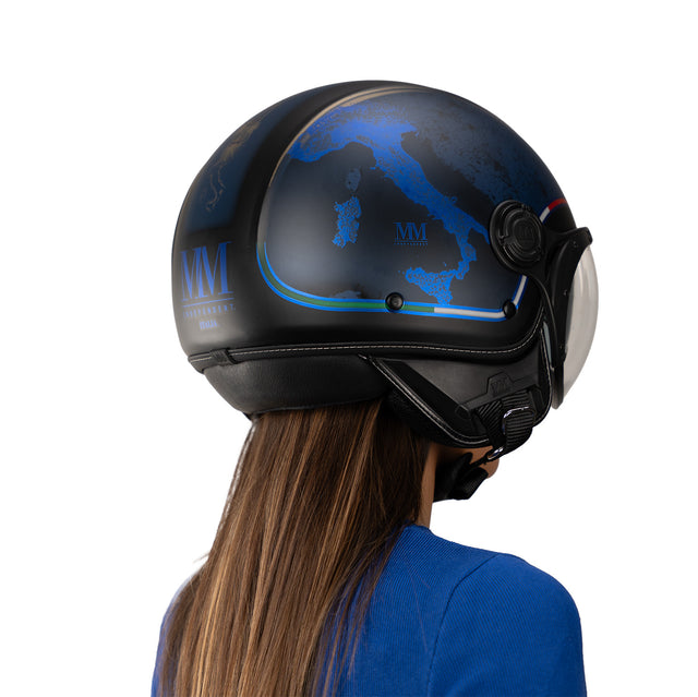 Casque jet Nero Impulso : Chrometech bleu électrique, énergie visuelle, identité italienne